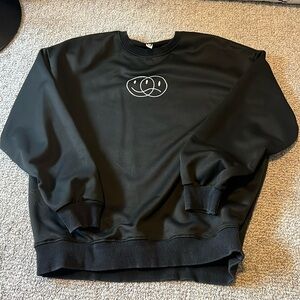 Black Crew Neck Sweatshirt